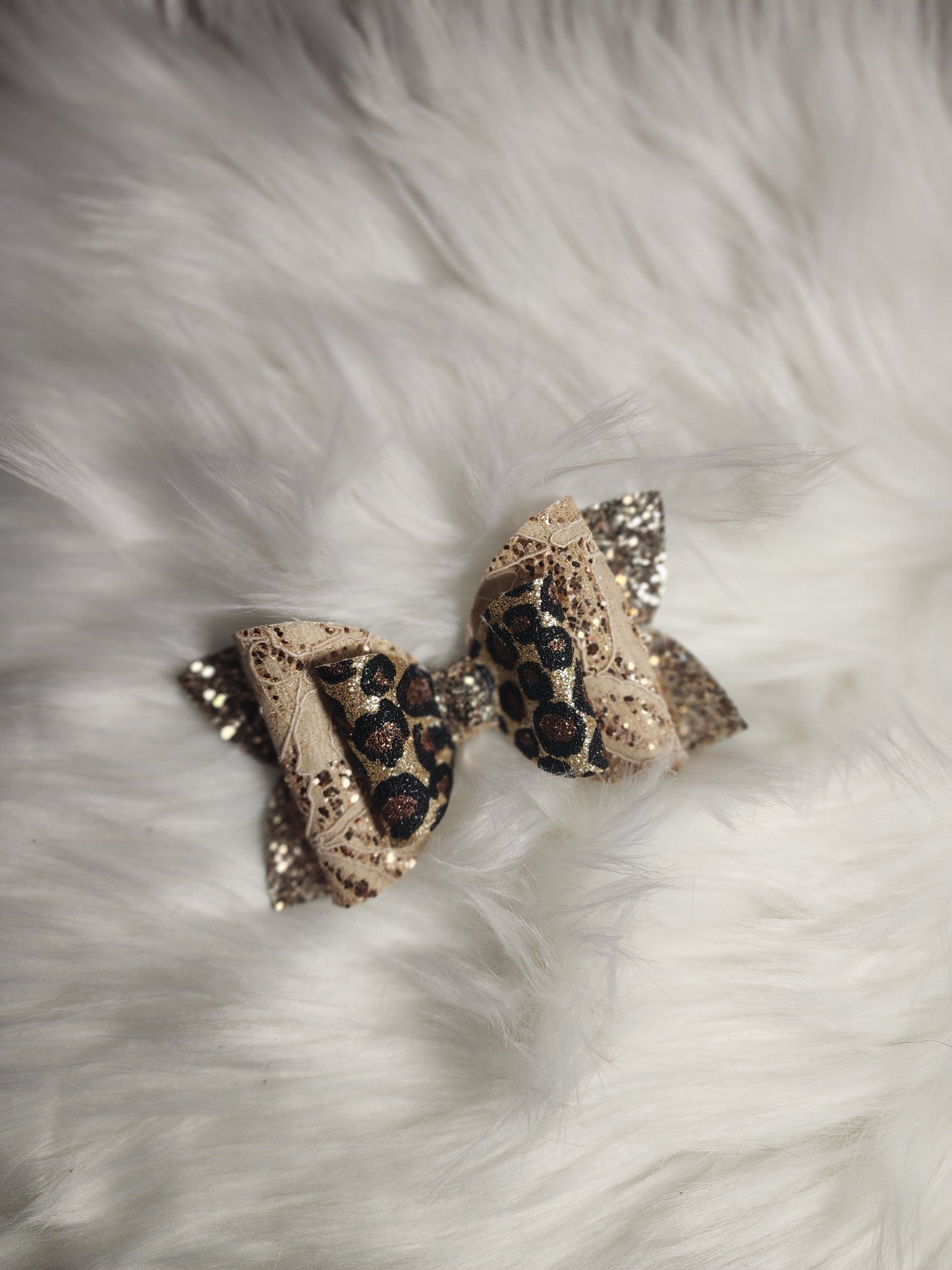 Glitter and Lace - Addison Bow
